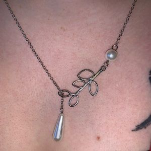 Pearl slid necklace Style 7